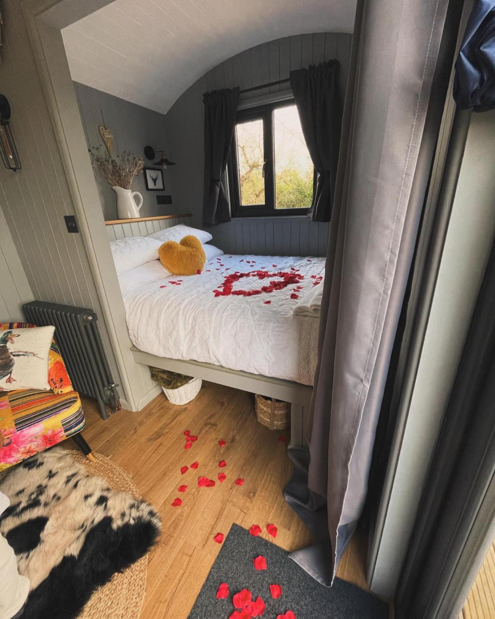 Rusty Duck Retreat Shepherds Hut Shedfield Exteriér fotografie
